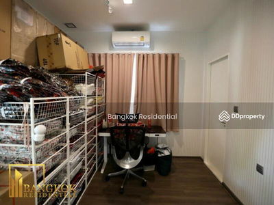 House in Compound, Samut Prakan, Thailand House in Compound, Samut Prakan, Thailand