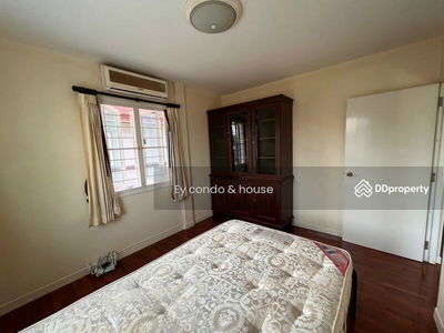 Nanthawan Pracha Chuen, Nonthaburi, Thailand Nanthawan Pracha Chuen, Nonthaburi, Thailand