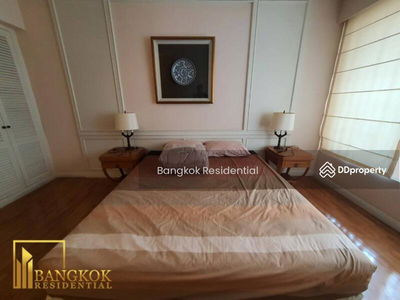 Langsuan Ville, Bangkok, Thailand Langsuan Ville, Bangkok, Thailand