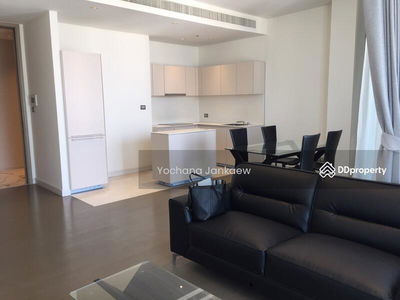 Magnolias Ratchadamri Boulevard, Bangkok, Thailand Magnolias Ratchadamri Boulevard, Bangkok, Thailand