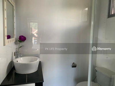 Gehäuse In Kathu, Thailand Gehäuse In Kathu, Thailand