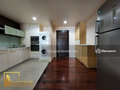 Urbana Sukhumvit 15, Bangkok, Thailand Urbana Sukhumvit 15, Bangkok, Thailand