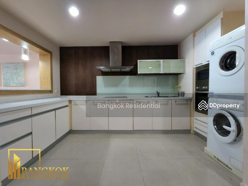 Urbana Sukhumvit 15, Bangkok, Thailand Urbana Sukhumvit 15, Bangkok, Thailand