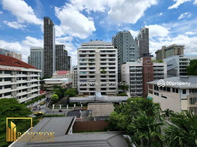 Urbana Sukhumvit 15, Bangkok, Thailand Urbana Sukhumvit 15, Bangkok, Thailand