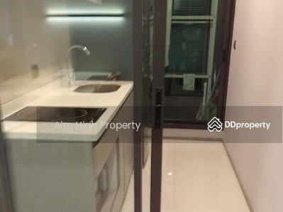 Life Asoke-Rama 9, Bangkok, Thailand Life Asoke-Rama 9, Bangkok, Thailand