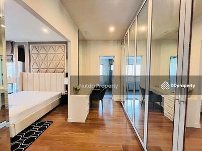 Burasiri Pattanakarn, Bangkok, Thailand Burasiri Pattanakarn, Bangkok, Thailand