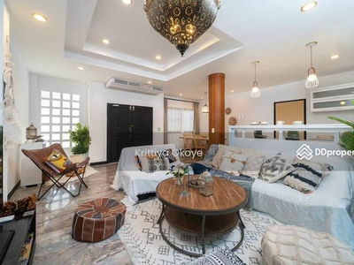 10400, Bangkok, Thailand 10400, Bangkok, Thailand