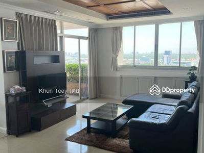 Monterey Place, Bangkok, Thailand Monterey Place, Bangkok, Thailand