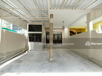 10110, Bangkok, Thailand 10110, Bangkok, Thailand