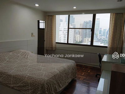 The Habitat Sukhumvit 53, Bangkok, Thailand The Habitat Sukhumvit 53, Bangkok, Thailand