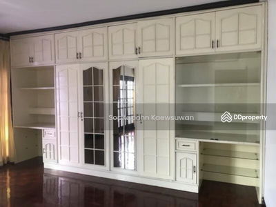 10110, Bangkok, Thailand 10110, Bangkok, Thailand