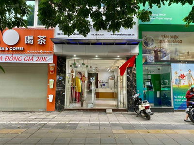 Gehäuse In Hanoi, Vietnam Gehäuse In Hanoi, Vietnam