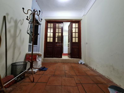 Gehäuse In Hanoi, Vietnam Gehäuse In Hanoi, Vietnam