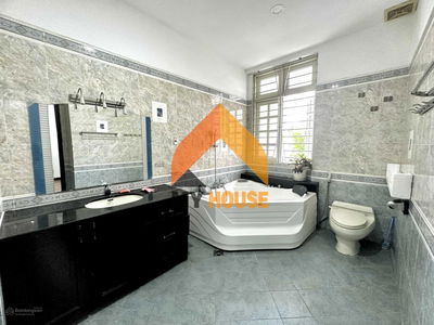 Gehäuse In Nha Be, Vietnam Gehäuse In Nha Be, Vietnam