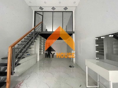 Gehäuse In Nha Be, Vietnam Gehäuse In Nha Be, Vietnam