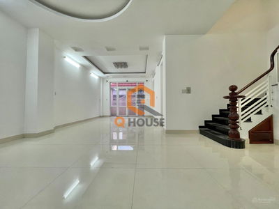 Housing in Nha Be, Vietnam  Housing in Nha Be, Vietnam