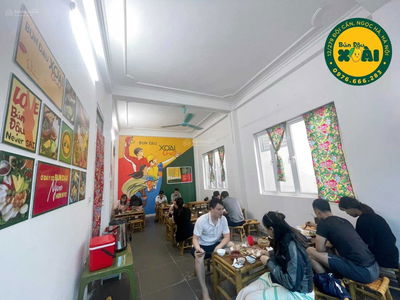 Gehäuse In Hanoi, Vietnam  Gehäuse In Hanoi, Vietnam
