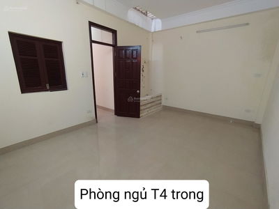 Gehäuse In Hanoi, Vietnam Gehäuse In Hanoi, Vietnam