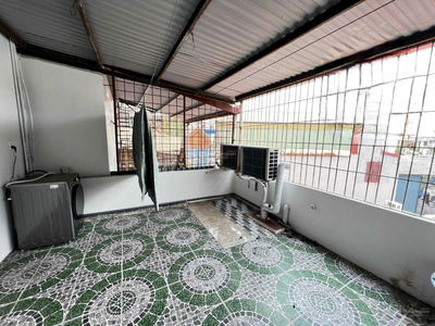 Gehäuse In Haiphong, Vietnam Gehäuse In Haiphong, Vietnam