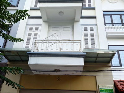 Gehäuse In Ha GJong, Vietnam Gehäuse In Ha GJong, Vietnam