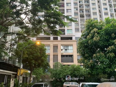 Gehäuse In Hanoi, Vietnam Gehäuse In Hanoi, Vietnam