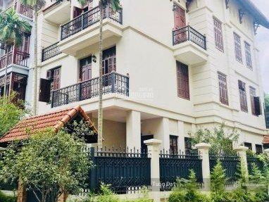 Gehäuse In Hanoi, Vietnam Gehäuse In Hanoi, Vietnam