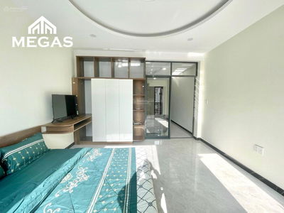 Banh Van Tran Street, Vietnam Banh Van Tran Street, Vietnam