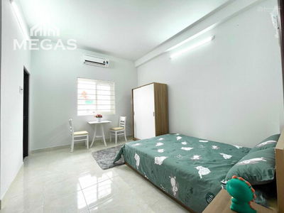 Minh Phung Street, Vietnam Minh Phung Street, Vietnam