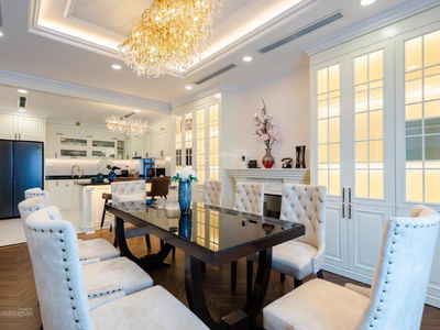 The Nine, Vietnam The Nine, Vietnam