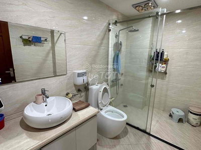 Gehäuse In Ha GJong, Vietnam Gehäuse In Ha GJong, Vietnam