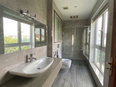 Gehäuse In Hanoi, Vietnam Gehäuse In Hanoi, Vietnam