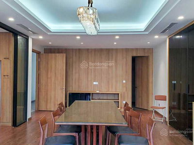 Gehäuse In Hanoi, Vietnam Gehäuse In Hanoi, Vietnam