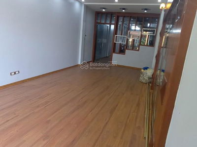 Gehäuse In Hanoi, Vietnam Gehäuse In Hanoi, Vietnam