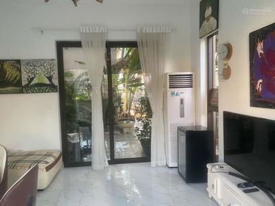 Swan Bay, Vietnam Swan Bay, Vietnam