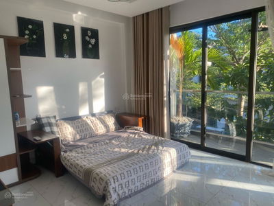 Swan Bay, Vietnam Swan Bay, Vietnam