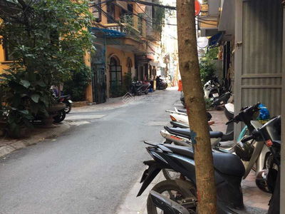 Жилье в Hanoi, Vietnam Жилье в Hanoi, Vietnam