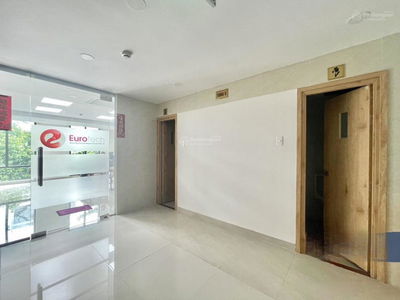 Gehäuse In Ha GJong, Vietnam Gehäuse In Ha GJong, Vietnam