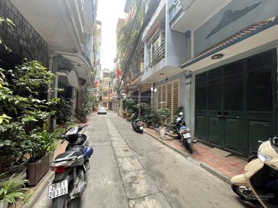 Gehäuse In Hanoi, Vietnam Gehäuse In Hanoi, Vietnam