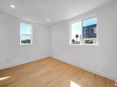 Gehäuse In Los Angeles, United States  Gehäuse In Los Angeles, United States