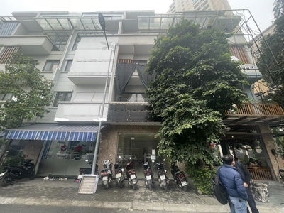 Gehäuse In Hanoi, Vietnam Gehäuse In Hanoi, Vietnam