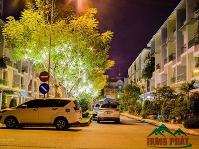 Jamona Golden Silk, Vietnam  Jamona Golden Silk, Vietnam