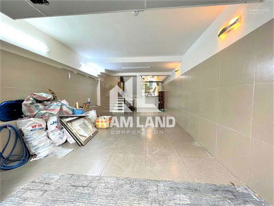 Свойство in Nha Be