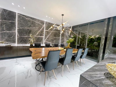 Phú Mỹ Hưng, Vietnam  Phú Mỹ Hưng, Vietnam