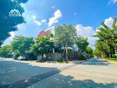 Gehäuse In Nha Be, Vietnam  Gehäuse In Nha Be, Vietnam