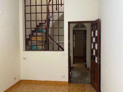 Gehäuse In Ha GJong, Vietnam Gehäuse In Ha GJong, Vietnam