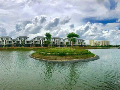 Lavila Kien A - Nha Be, Vietnam  Lavila Kien A - Nha Be, Vietnam