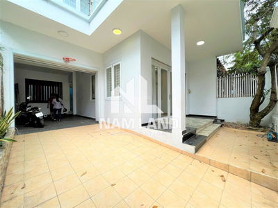 Gehäuse In Nha Be, Vietnam Gehäuse In Nha Be, Vietnam