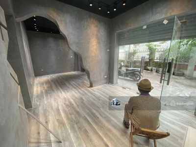 Gehäuse In Hanoi, Vietnam Gehäuse In Hanoi, Vietnam