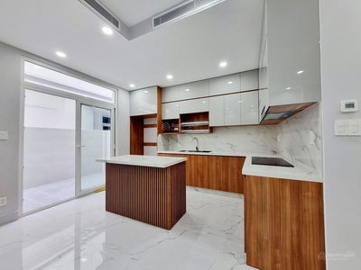 The Peak Garden, Vietnam  The Peak Garden, Vietnam