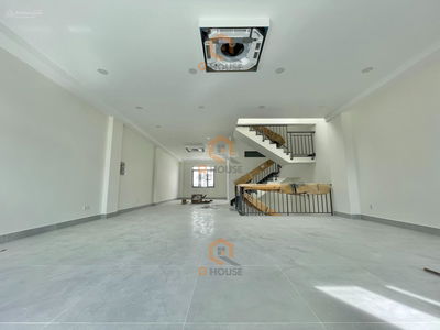 Gehäuse In Nha Be, Vietnam Gehäuse In Nha Be, Vietnam